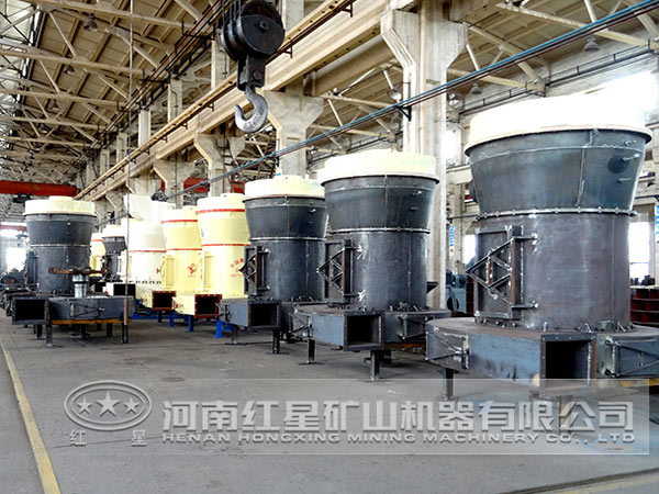 雷蒙磨粉機生產車間 雷蒙磨粉機生產車間