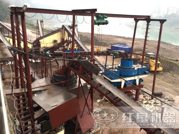 制砂生產(chǎn)線作業(yè)現(xiàn)場(chǎng) 制砂生產(chǎn)線作業(yè)現(xiàn)場(chǎng)