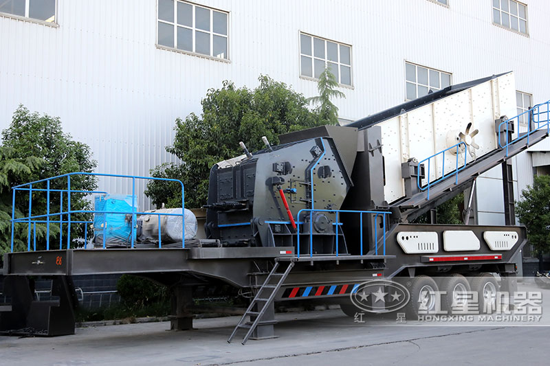 移動反擊式碎沙機(jī)設(shè)備實拍 移動反擊式碎沙機(jī)設(shè)備實拍